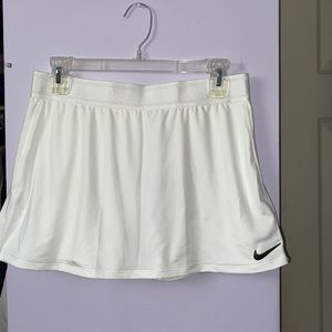 Brand new white Nike tennis skirt